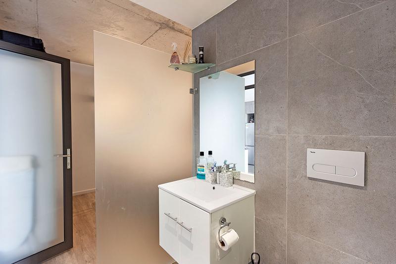 1 Bedroom Property for Sale in Woodstock Western Cape